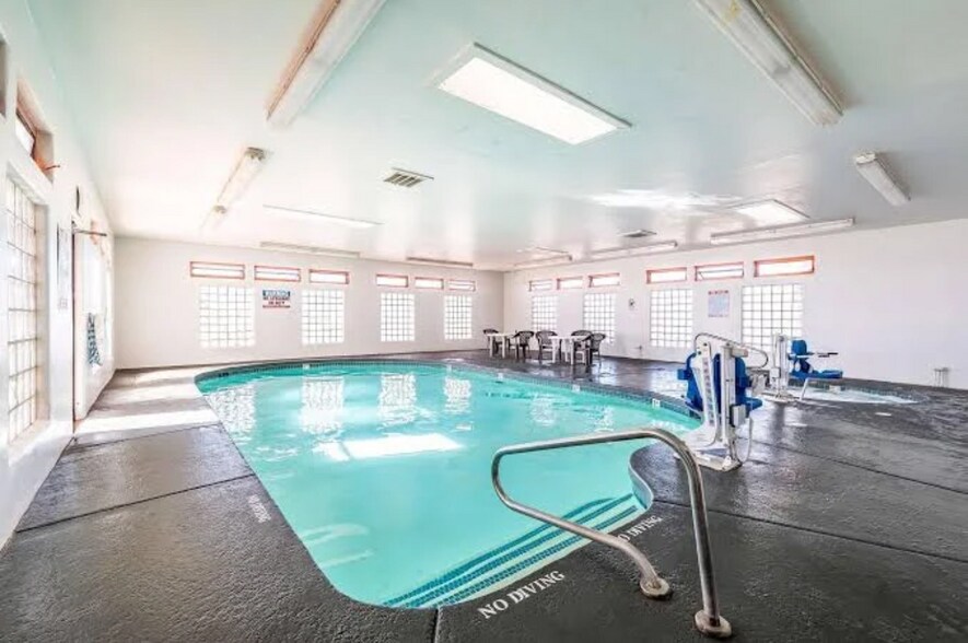 More Photos Of 520 W Desmond St, Winslow Hotel For Sale