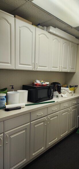 More Photos Of 1416 Campbell Rd, Houston Medical For Lease