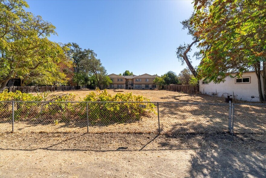 More Photos Of 93 S Main St, Templeton Land For Sale