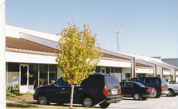 More Photos Of 1245 Veterans Memorial Hwy SW, Mableton Storefront For Lease