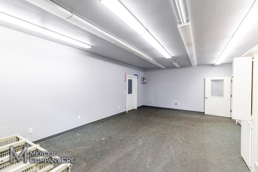 More Photos Of 3300 N Santa Fe Ave, Oklahoma City Warehouse For Sale