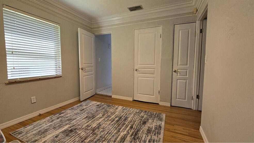 More Photos Of 2053 W 1st St, Fort Myers Office For Lease