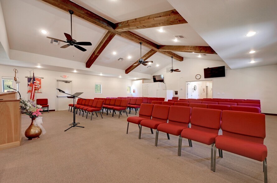More Photos Of 6123 Ingram Rd, San Antonio Religious Facility For Sale
