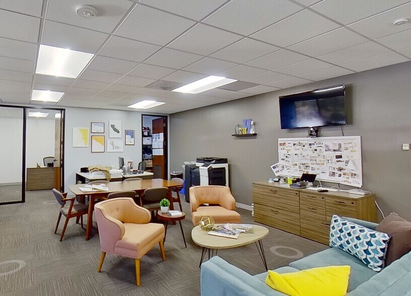 More Photos Of 404 Camino del Rio S, San Diego Office For Lease