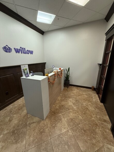 More Photos Of 233 S Pleasant Grove Blvd, Pleasant Grove Office For Sale
