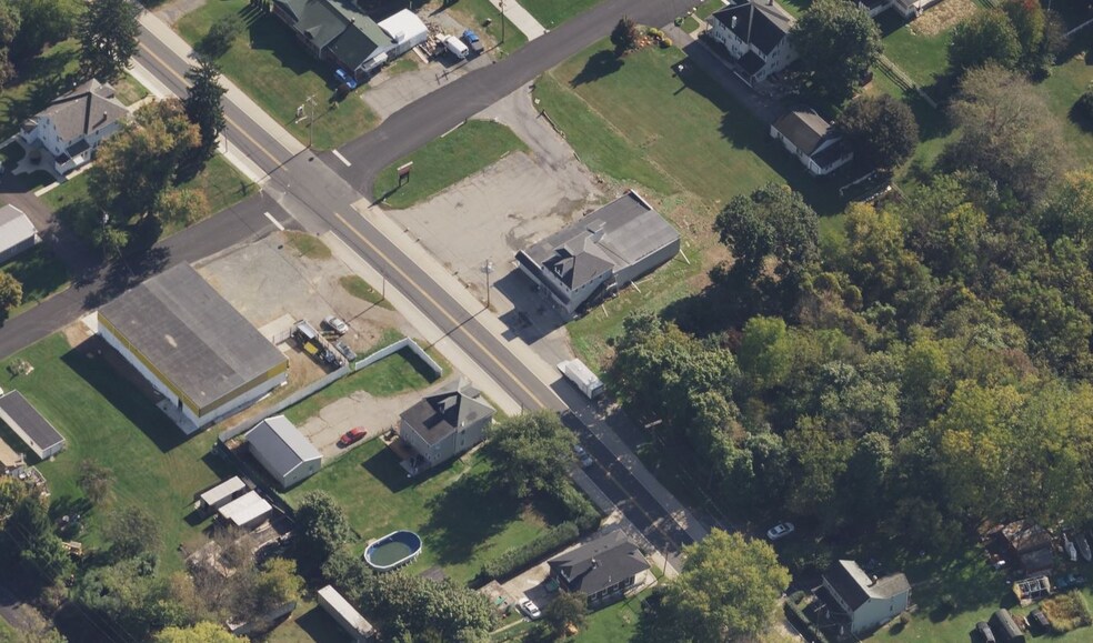 More Photos Of 2477 State Route 57, Stewartsville Storefront Retail Residential For Lease