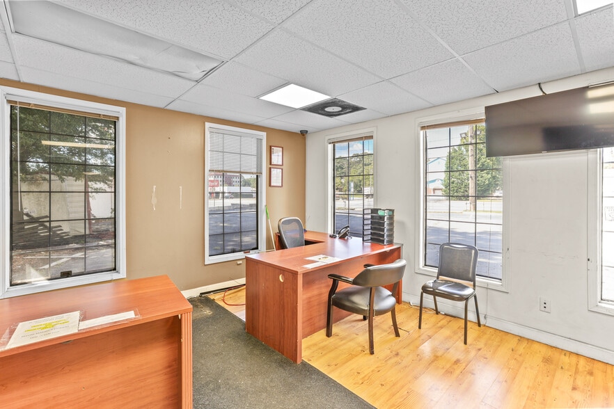 More Photos Of 6580 Ga-85 Hwy, Riverdale General Retail For Sale