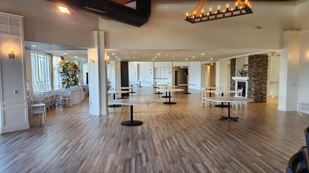 More Photos Of 2230 Fireline Rd, Palmerton Restaurant For Sale