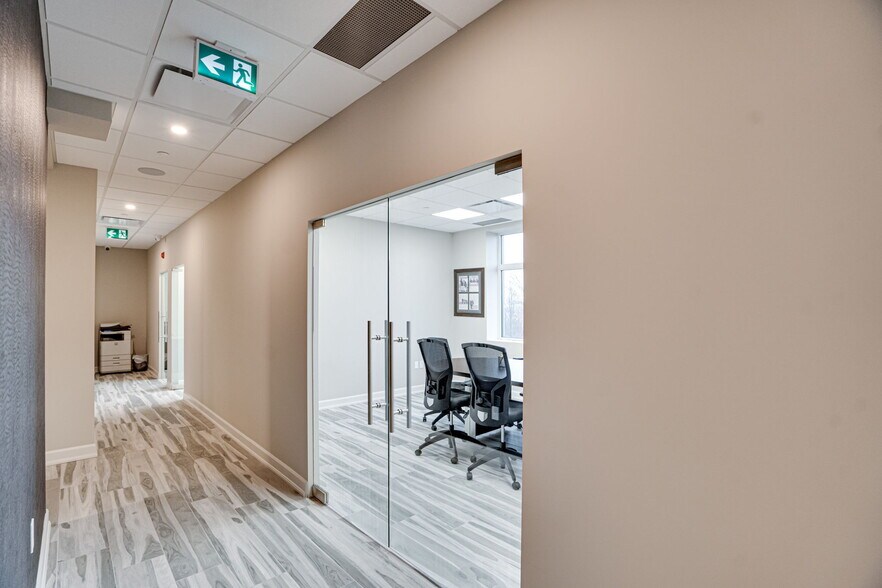 More Photos Of 200 Cachet Woods Crt, Markham Office For Lease