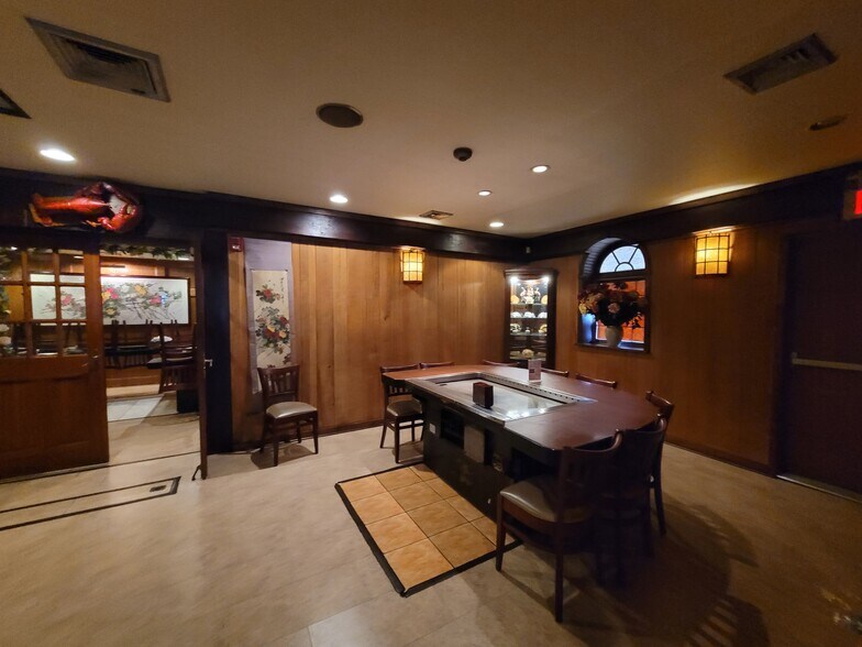 More Photos Of 492 Market St, Saddle Brook Restaurant For Sale