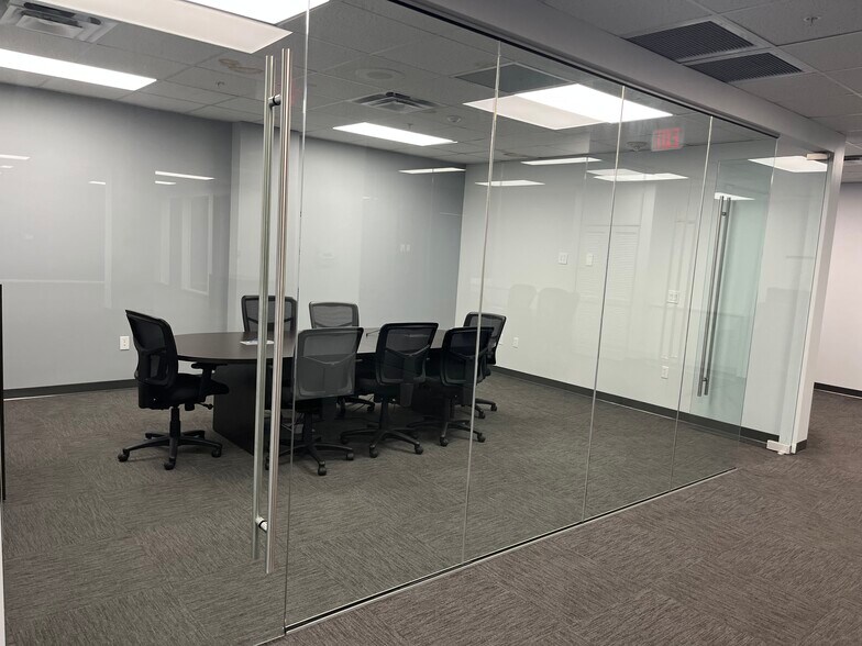 More Photos Of 1120 E Kennedy Blvd, Tampa Office For Sale