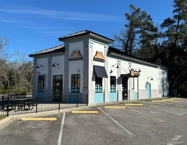 Primary Photo Of 10378 Ocean Hwy, Pawleys Island Restaurant For Lease