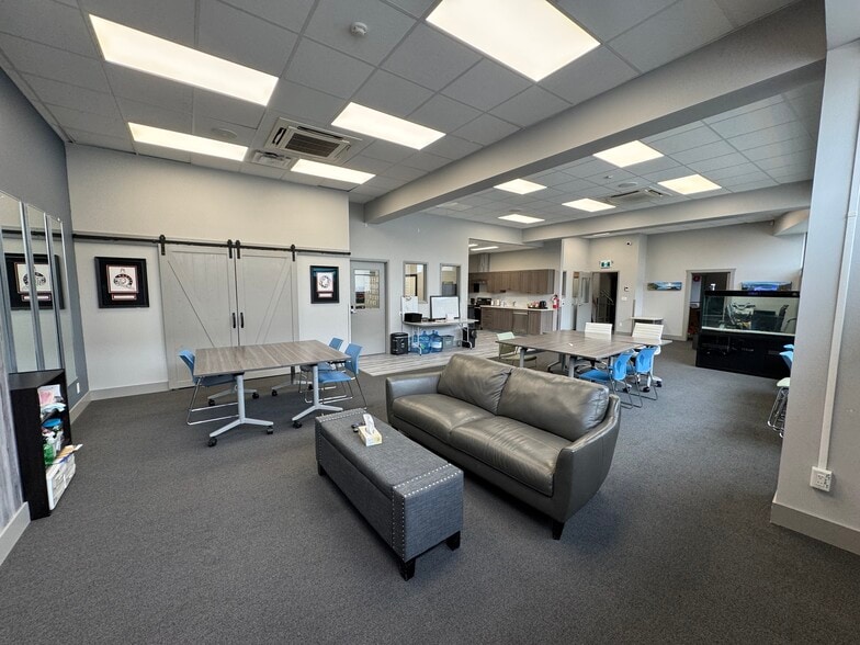 More Photos Of 11767 225th St, Maple Ridge Storefront Retail Office For Sale