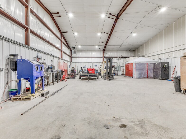 More Photos Of 1840 N 170th East Ave, Tulsa Industrial For Lease