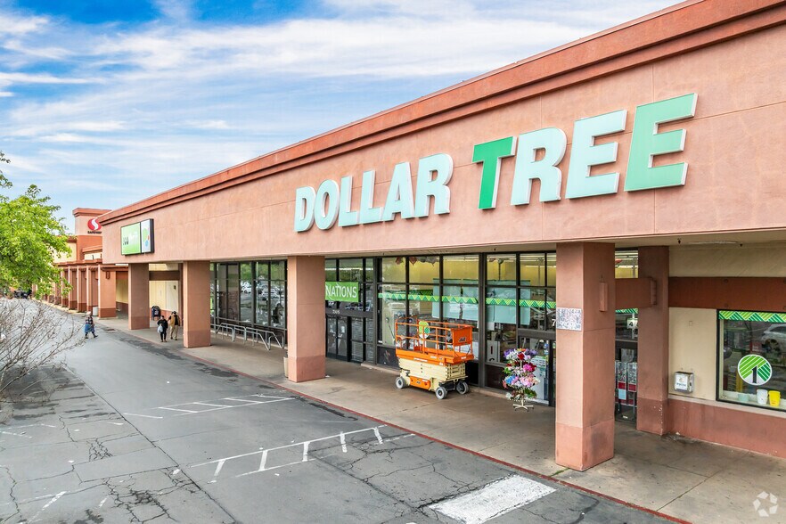 More Photos Of 7301-7347 Greenback Ln, Citrus Heights Storefront For Lease