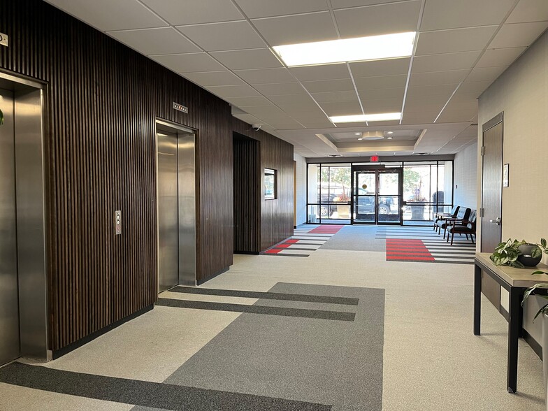 More Photos Of 7901 Xerxes Ave S, Bloomington Medical For Lease