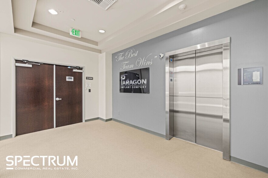 More Photos Of 25106 Avenue Tibbitts, Valencia Loft Creative Space For Lease