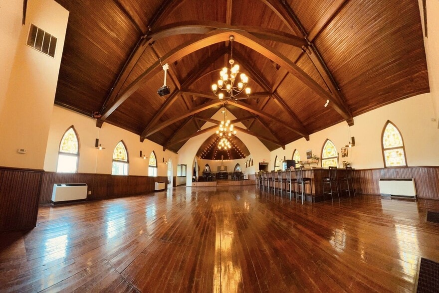 More Photos Of 24 W Park St, Spencer Freestanding For Sale