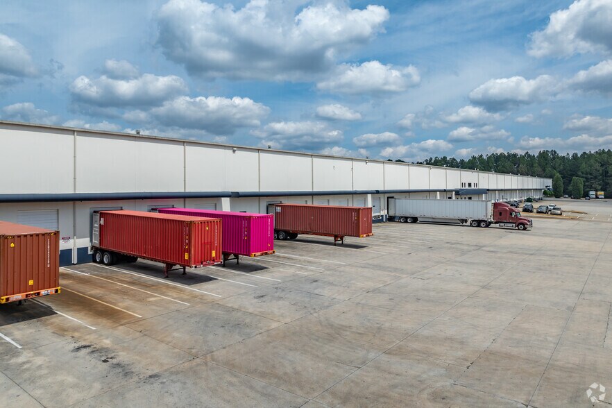 More Photos Of 7135 Southlake Pky, Morrow Warehouse For Lease