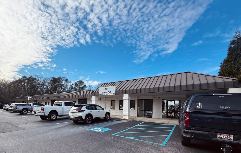 Primary Photo Of 8811 Production Ln, Ooltewah Manufacturing For Lease