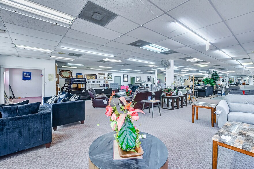 More Photos Of 8009 Harwin Dr, Houston Freestanding For Sale