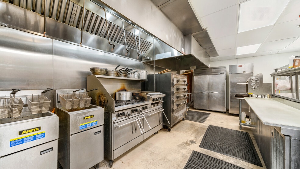 More Photos Of 3160 Highway 50, South Lake Tahoe Restaurant For Sale