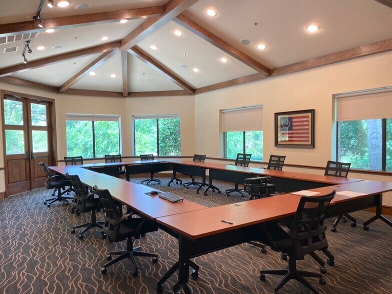 More Photos Of 6190 Virginia Pky, McKinney Medical For Lease