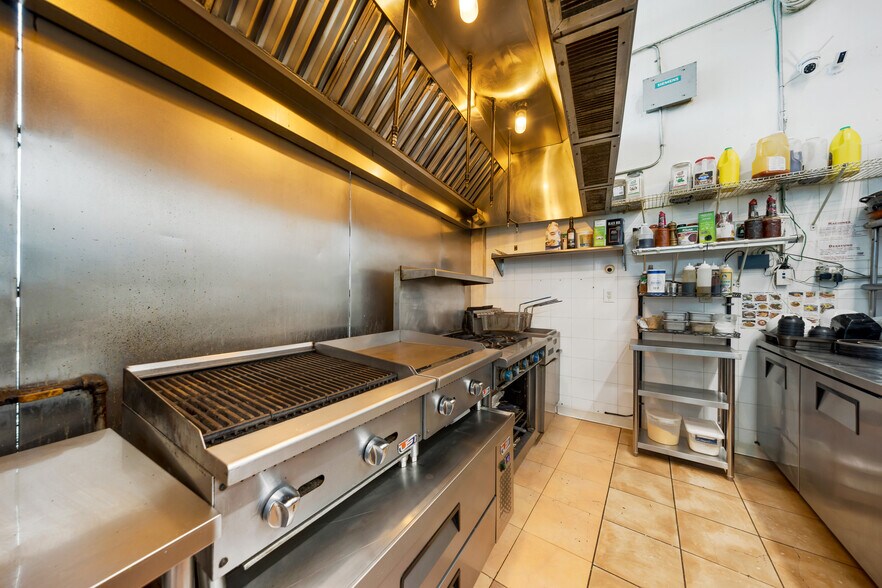 More Photos Of 5445 Collins Ave, Miami Beach Apartments For Sale