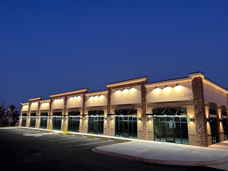 More Photos Of 220 Tanger Outlets Blvd, Pooler Storefront For Lease