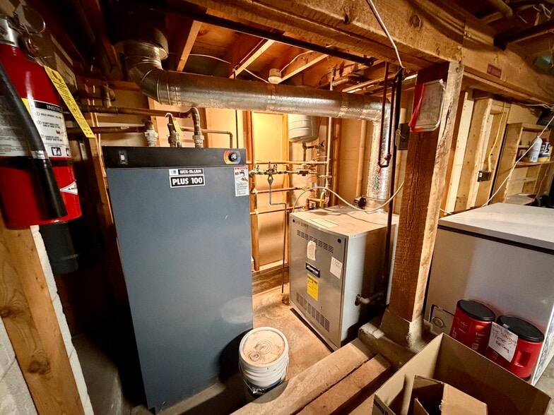 More Photos Of 210 N Main St, Deer Lodge Hotel For Sale