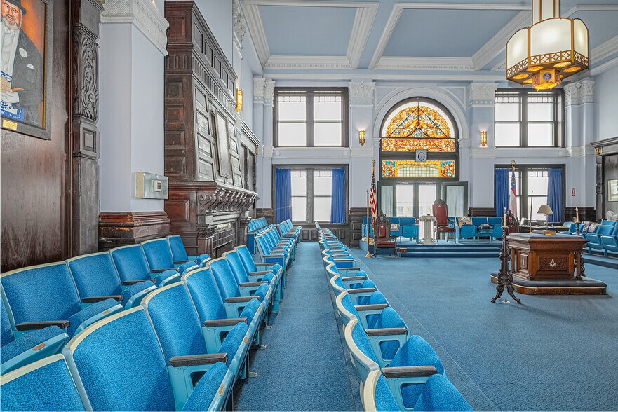 More Photos Of 100 E Bay St, Savannah Lodge Meeting Hall For Sale