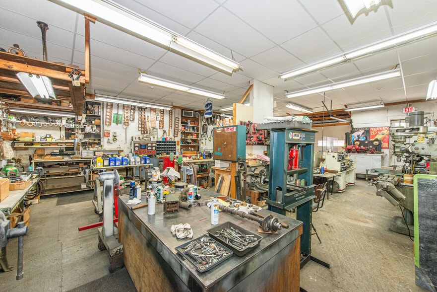 More Photos Of 202 US-46 Rt, Hackettstown Light Manufacturing For Sale