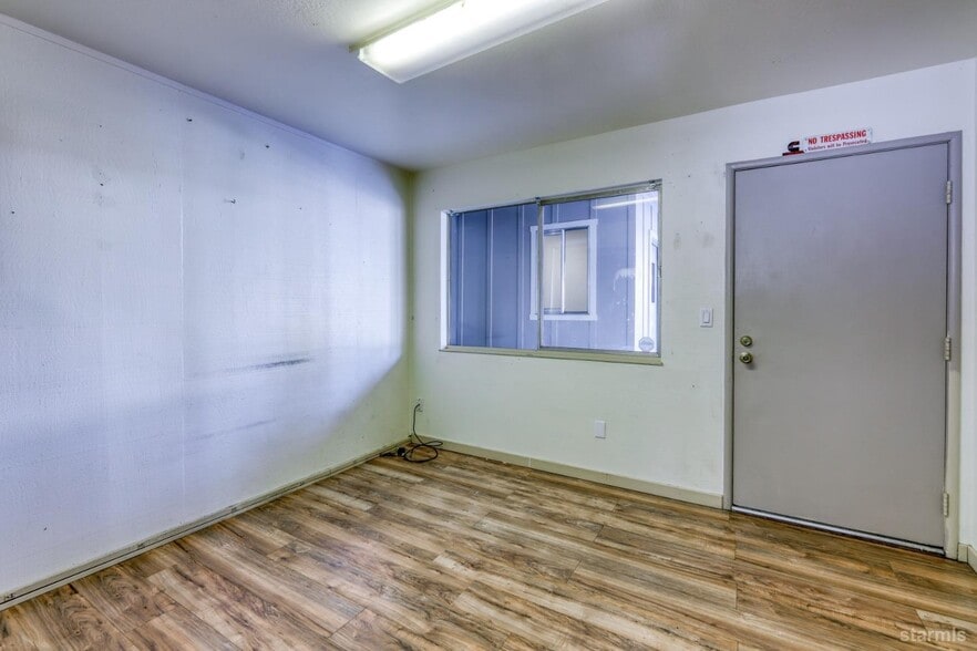 More Photos Of 3816 Pioneer Trl, South Lake Tahoe Office For Sale