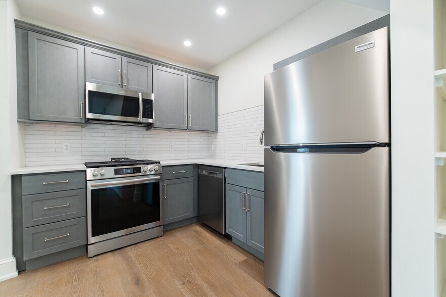More Photos Of 215 Broadway, Providence Apartments For Sale