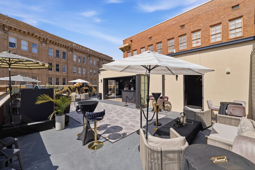 More Photos Of 505 E Travis St, San Antonio Hospitality For Sale