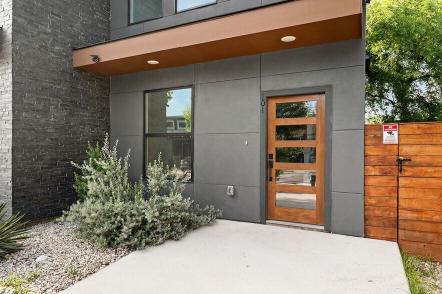 More Photos Of 125 Dashiell St, San Antonio Multifamily For Sale