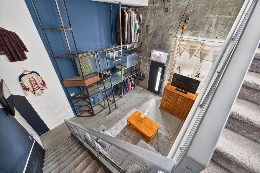 More Photos Of 1712 National Ave, San Diego Flex For Sale