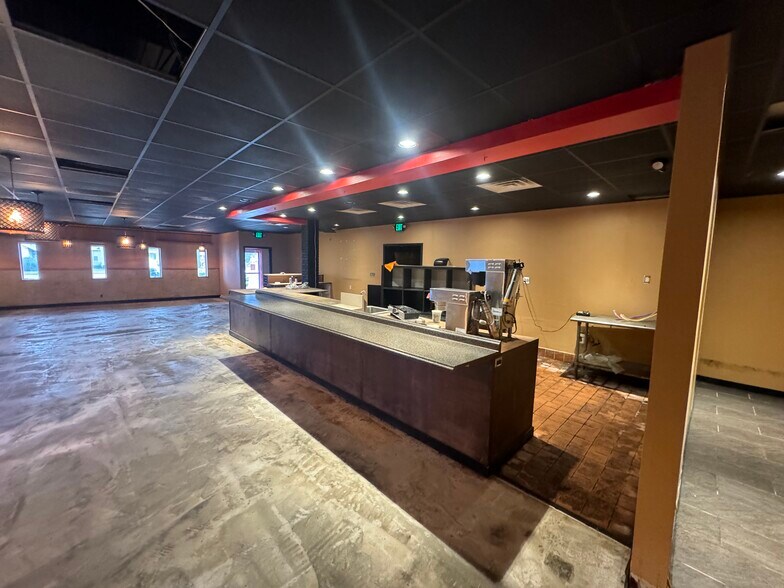 More Photos Of 730 S Main St, Adrian Restaurant For Sale