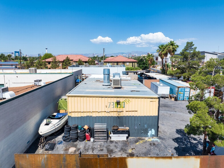 More Photos Of 73 N 30th St, Las Vegas Auto Repair For Sale