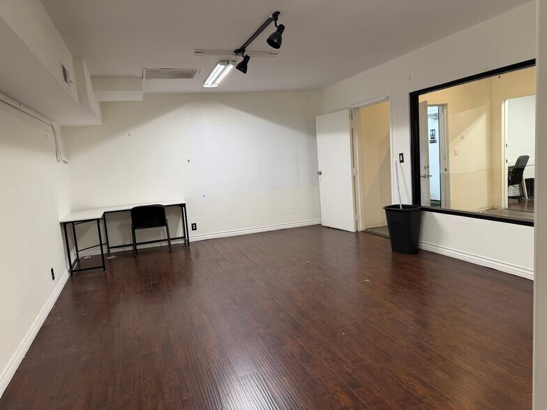 More Photos Of 7815-7817 Melrose Ave, Los Angeles Storefront Retail Office For Lease