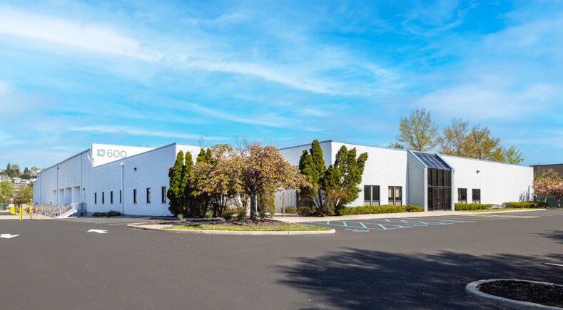 Primary Photo Of 600 16th St, Carlstadt Distribution For Lease