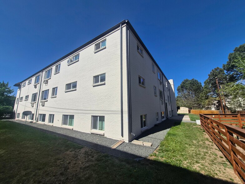 More Photos Of 5661 W Green Meadows Pl, Denver Apartments For Sale