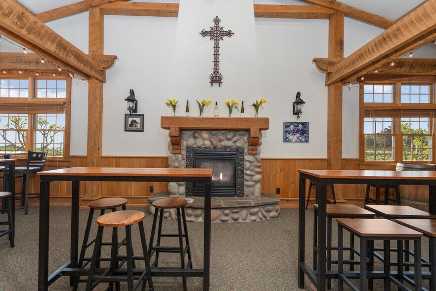 More Photos Of 10343 E Hilltop Rd, Suttons Bay Winery Vineyard For Sale