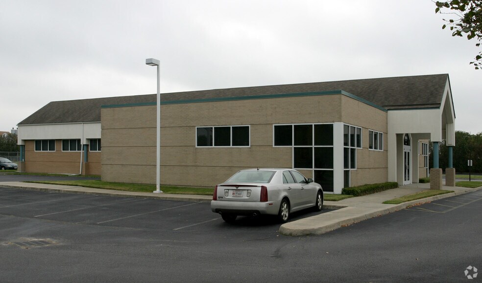 More Photos Of 3550 Buckner Blvd, Virginia Beach Bank For Sale