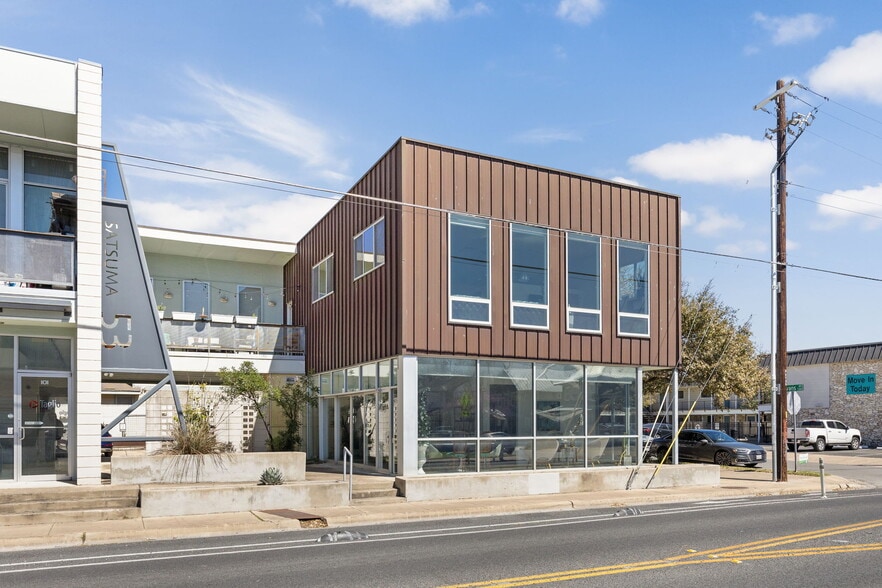 More Photos Of 508 E 53rd St, Austin Loft Creative Space For Sale