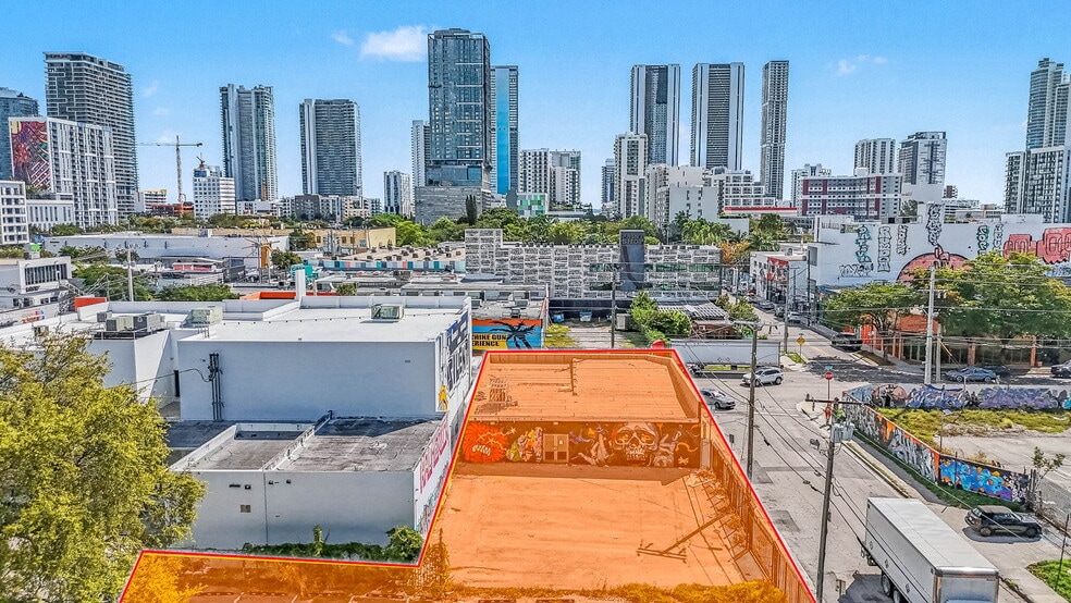 More Photos Of 2500 N Miami Ave, Miami Light Distribution For Sale
