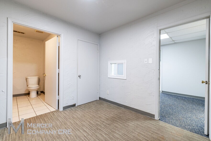 More Photos Of 717 Evergreen St, Edmond Service For Sale