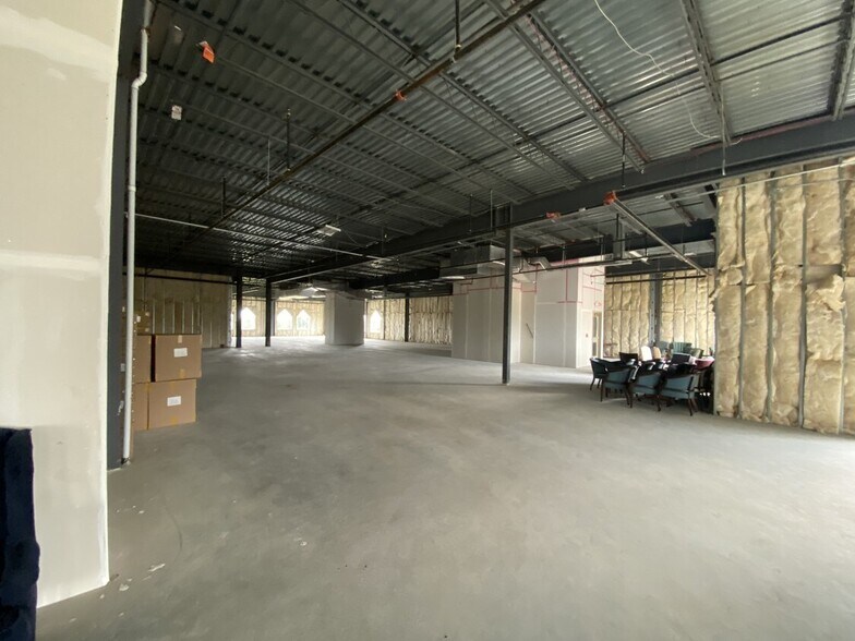 More Photos Of 951 Tristar Dr, Webster Office For Lease