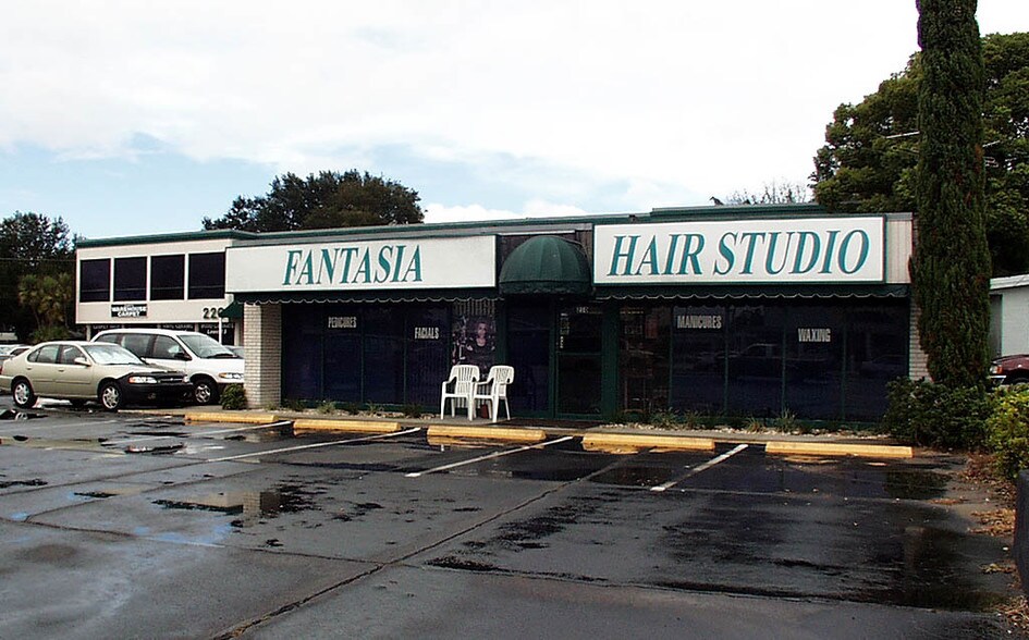 More Photos Of 210-220 W Brandon Blvd, Brandon Office For Lease