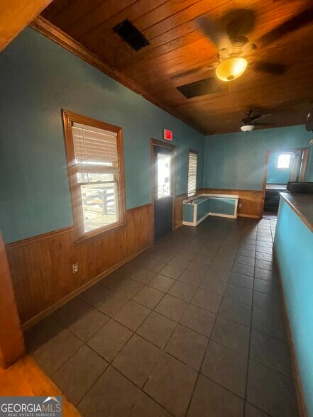 More Photos Of 406 N Piedmont Ave, Rockmart Restaurant For Sale
